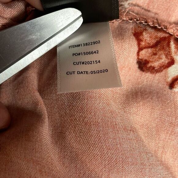 TORRID Women’s Floral Peasant Babydoll Style Blouse Hi Low Boho Size 2 2X Coral - Picture 13 of 13